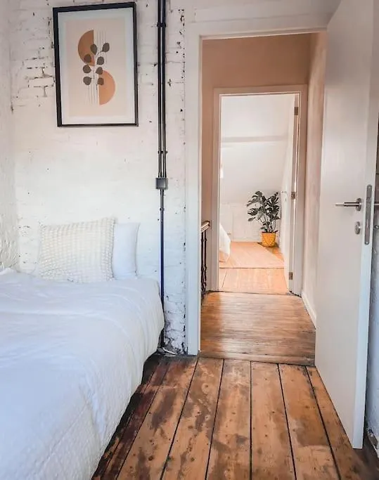 Дом отдыха Cosy House With City Garden Near Antwerp-Central