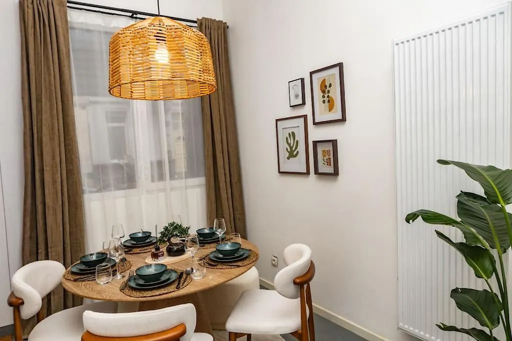 Cosy House With City Garden Near Antwerp-Central 0*, Antwerpia